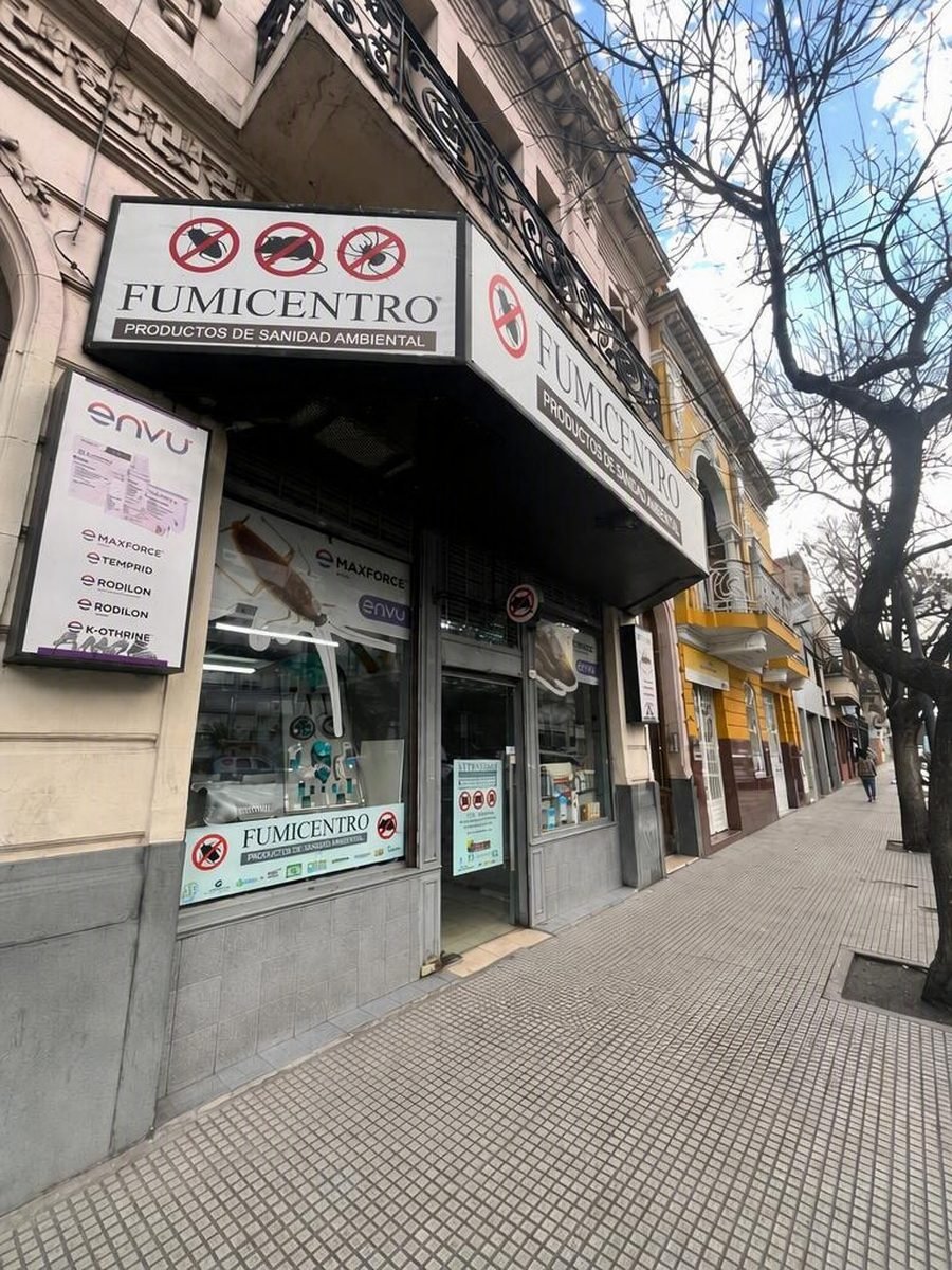 El local sobre Av. Independencia, barrio de San Cristóbal